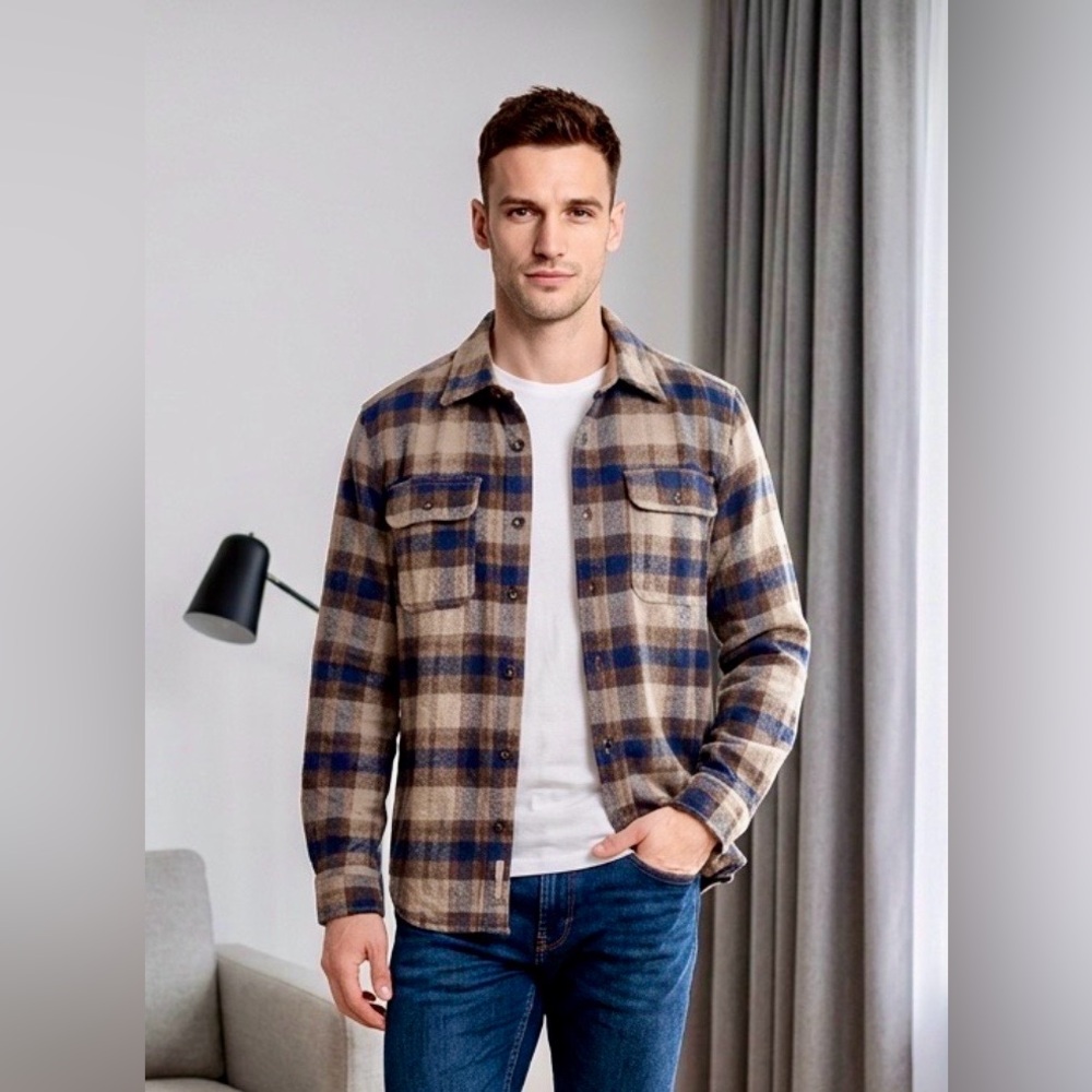 Rainforest Men’s Blue and Brown Brushed Plaid Button Down Shirt in Small